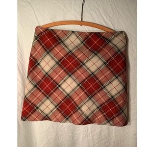H&M Red and Black Zippered Plaid Skirt